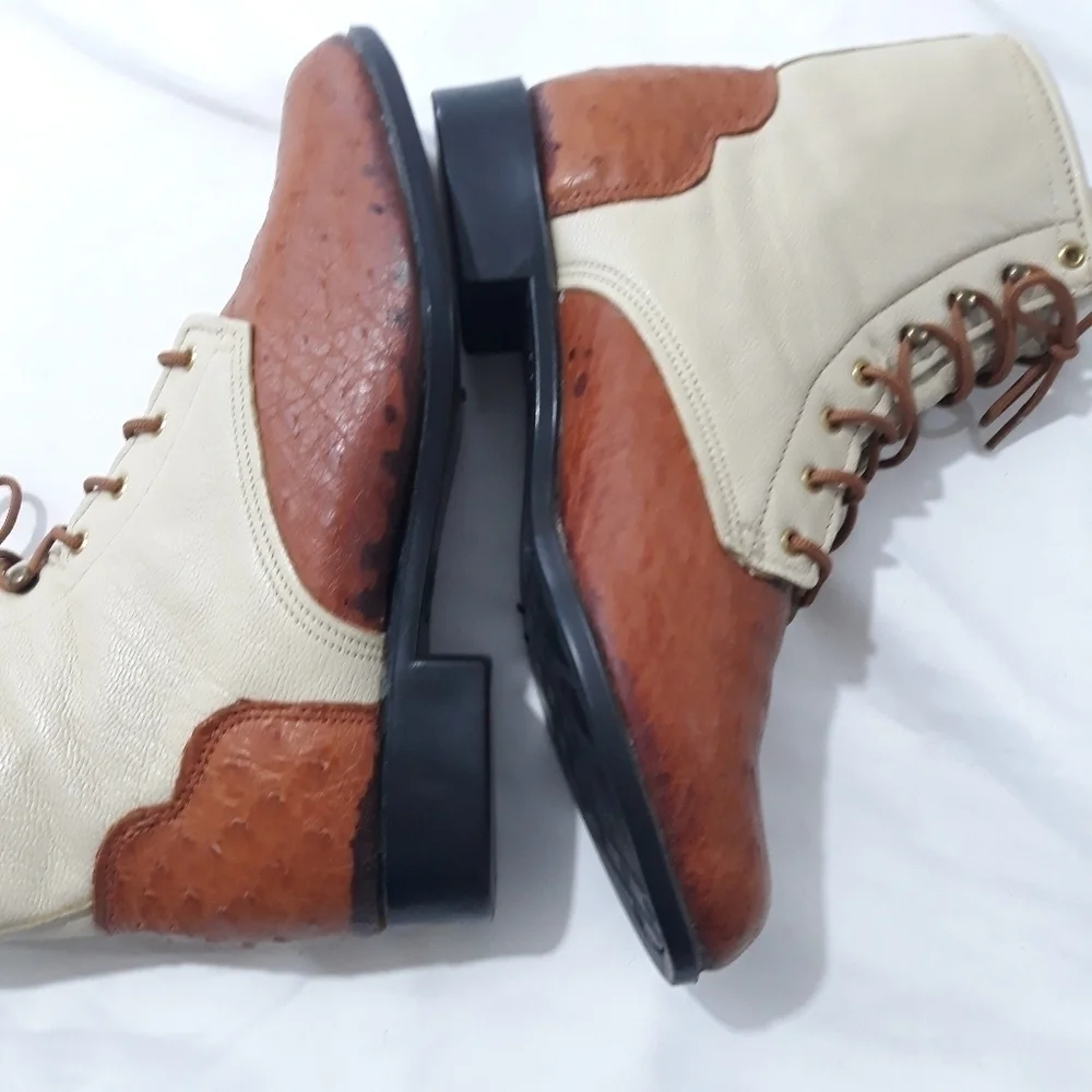 Vintage J. Chisholm USA 7M Booties Brown & Cream New Genuine Leather Siz…